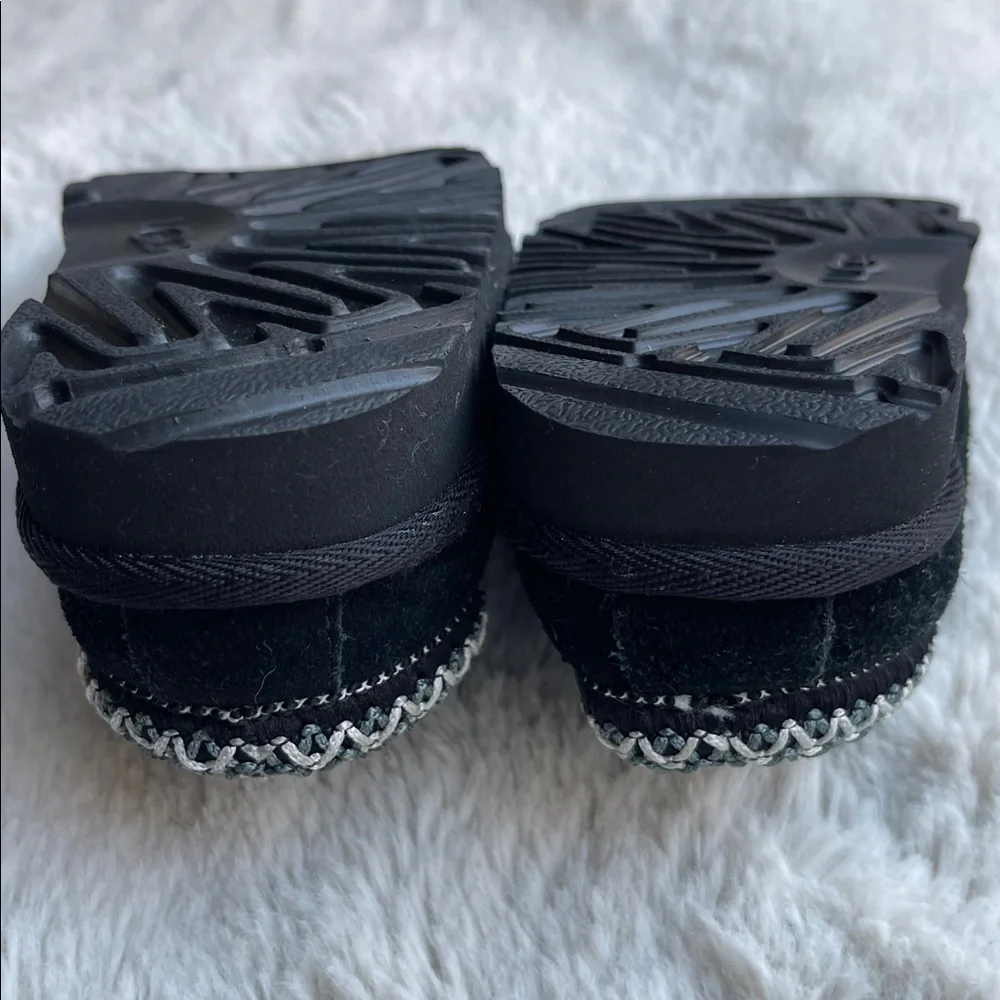 UGG Tasman II toddler slippers size 7